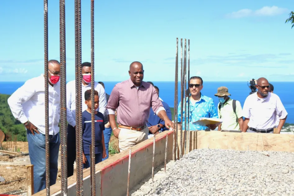 Dominica: PM Roosevelt Skerrit visits Canefield East housing ...