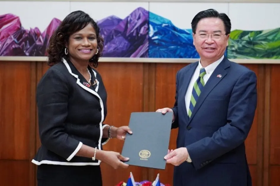 H.E. Candice Pitts presents credentials as Belize Ambassador - Writeups ...